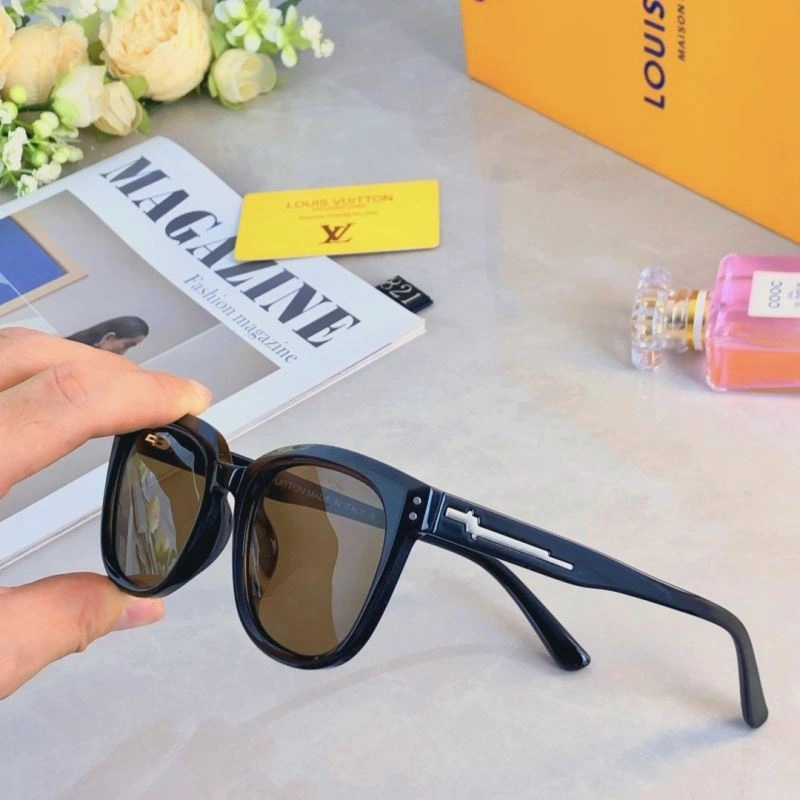 Louis Vuitton Sunglasses Upgraded 280462