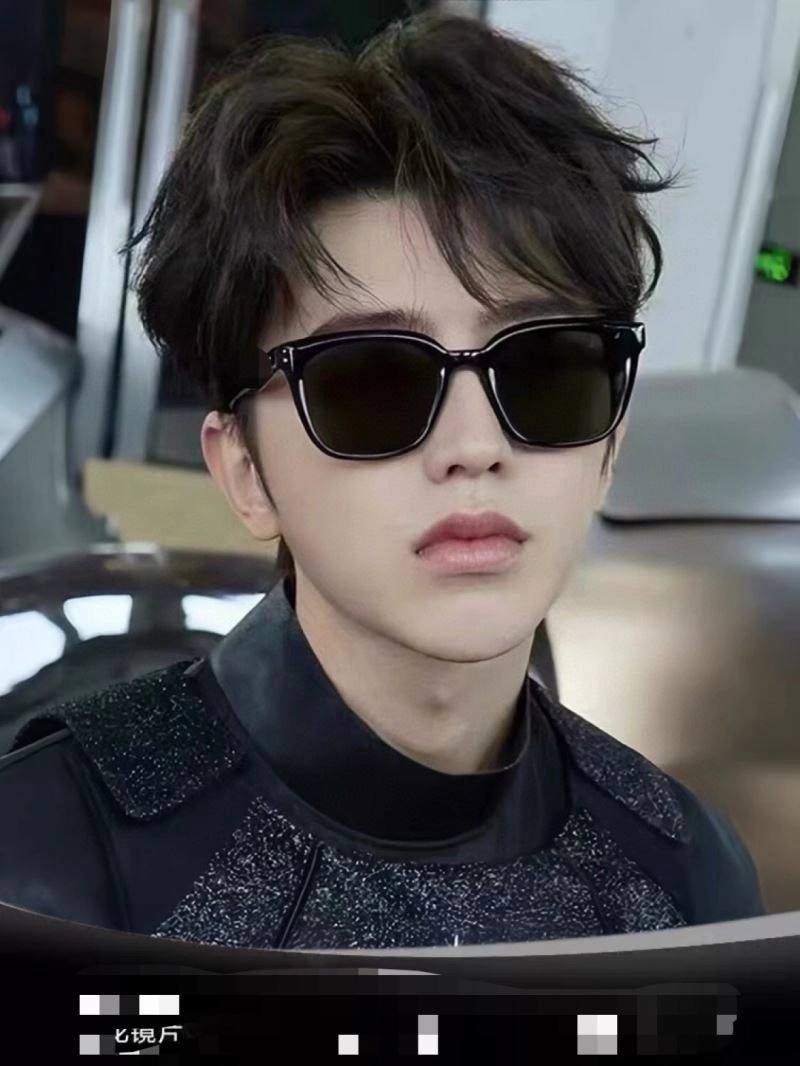 Louis Vuitton Sunglasses Upgraded 280462