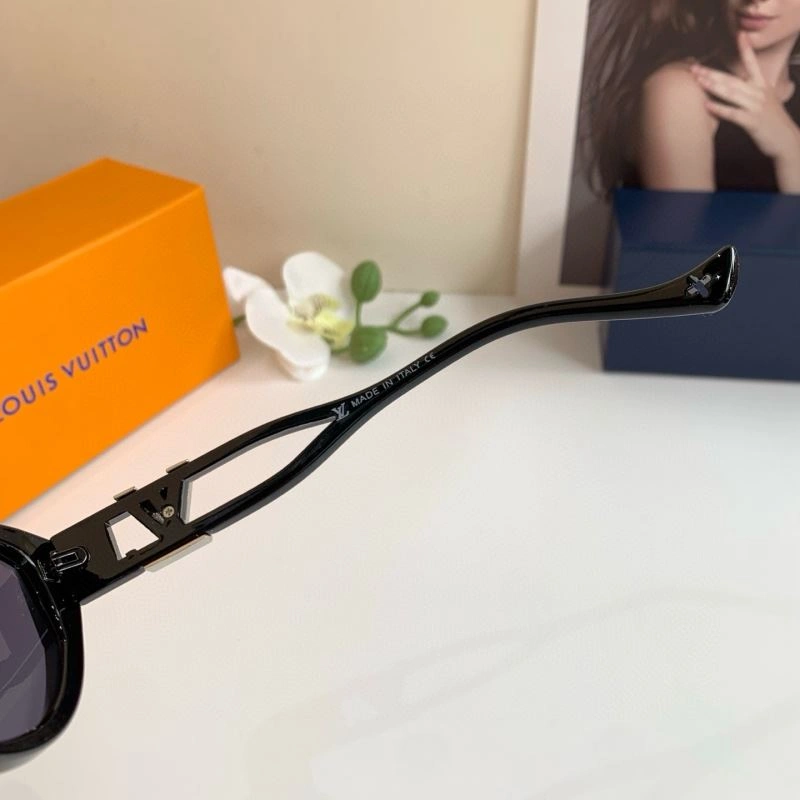 Louis Vuitton Sunglasses Trendsetting 280440