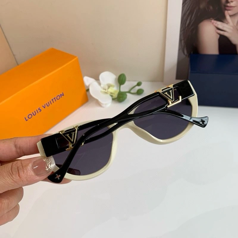 Louis Vuitton Sunglasses Affordable 280448