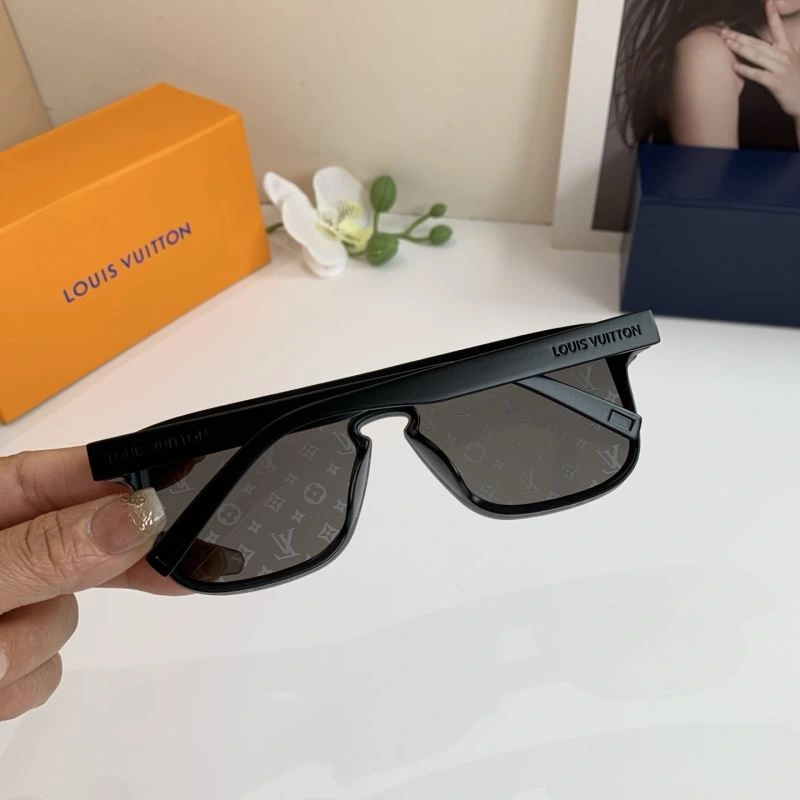 OnTrend Louis Vuitton Sunglasses 280447