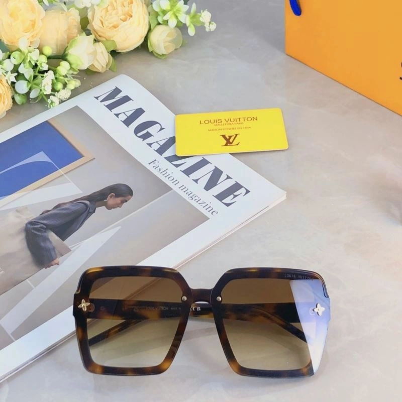 ModernLook Louis Vuitton Sunglasses 280443