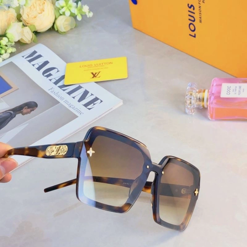 ModernLook Louis Vuitton Sunglasses 280443