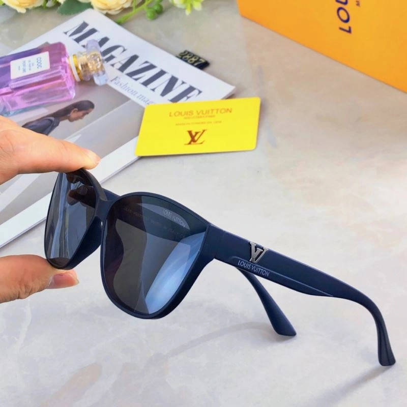 DailyWear Louis Vuitton Sunglasses 280456