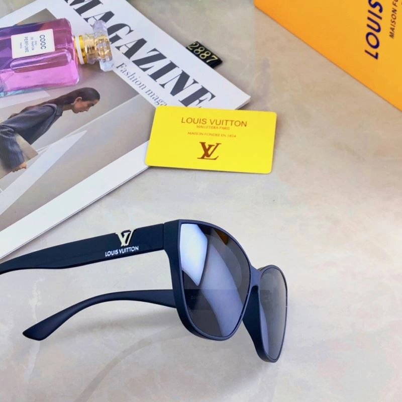 DailyWear Louis Vuitton Sunglasses 280456