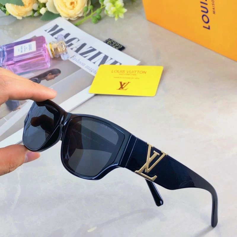Louis Vuitton Sunglasses WellDesigned 280458