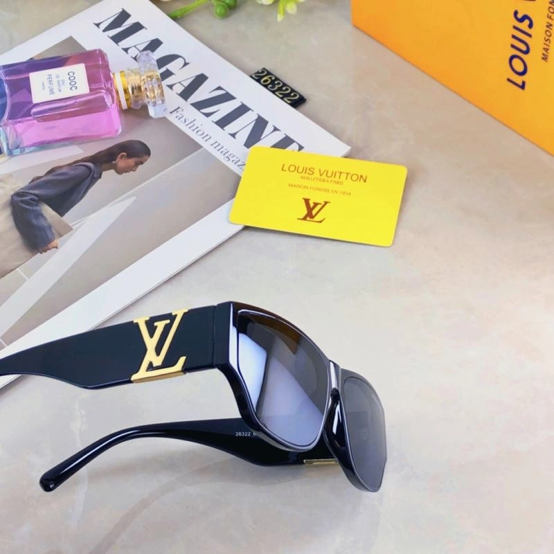 Louis Vuitton Sunglasses WellDesigned 280458