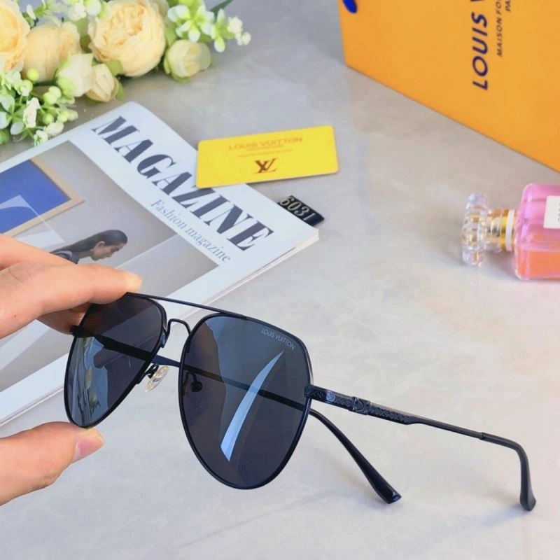Elegant Louis Vuitton Sunglasses 280441
