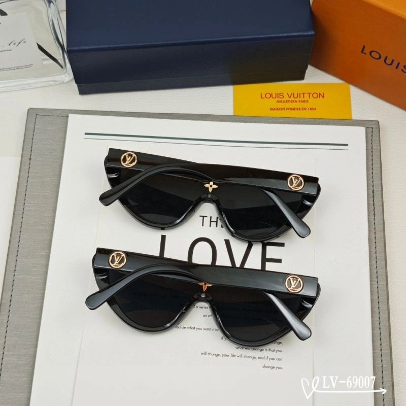 Thermal Louis Vuitton Sunglasses 280457