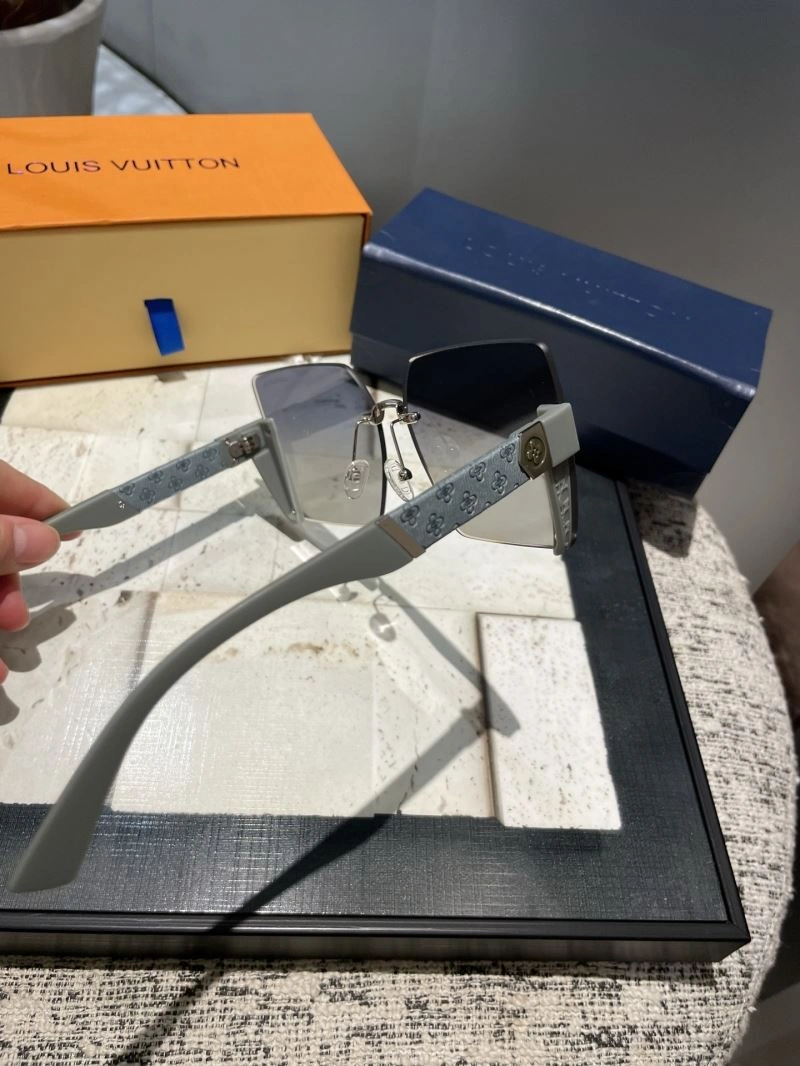 Effortless Louis Vuitton Sunglasses 280430