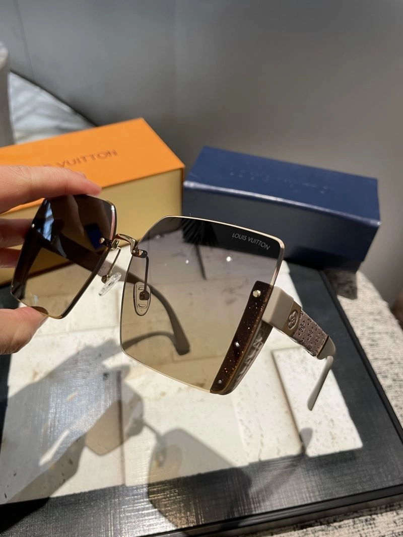 Louis Vuitton Sunglasses RelaxedFit 280435