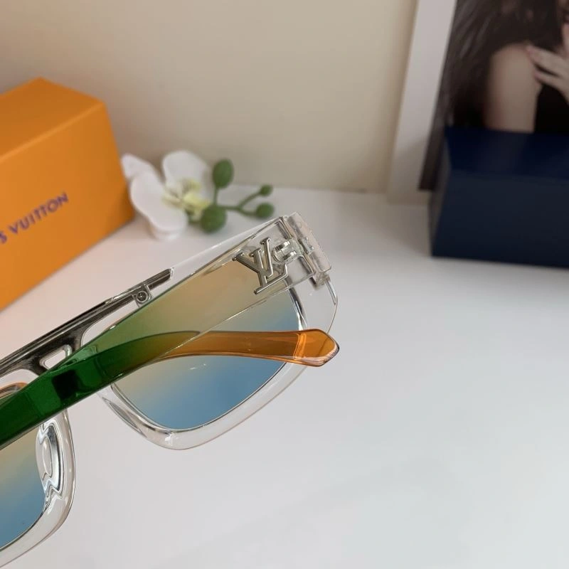 HighPerformance Louis Vuitton Sunglasses 280427