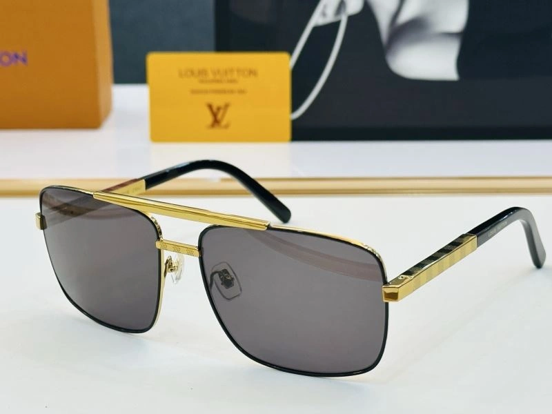 Louis Vuitton Sunglasses Practical 280422