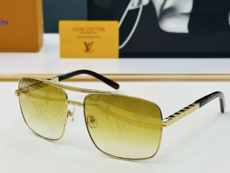 Louis Vuitton Sunglasses Practical 280422