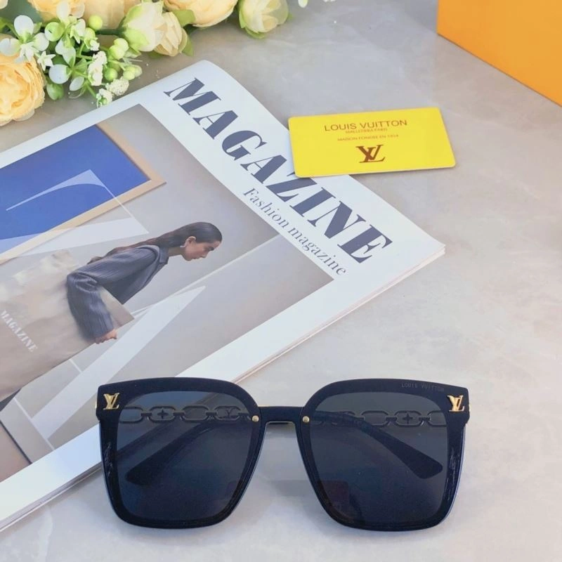 Bright Louis Vuitton Sunglasses 280421