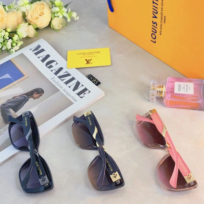 Louis Vuitton Sunglasses Unisex 280400