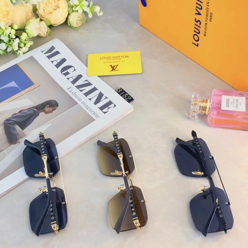 Packable Louis Vuitton Sunglasses 280386