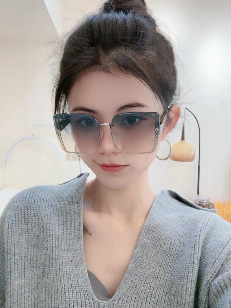 FashionForward Louis Vuitton Sunglasses 281057