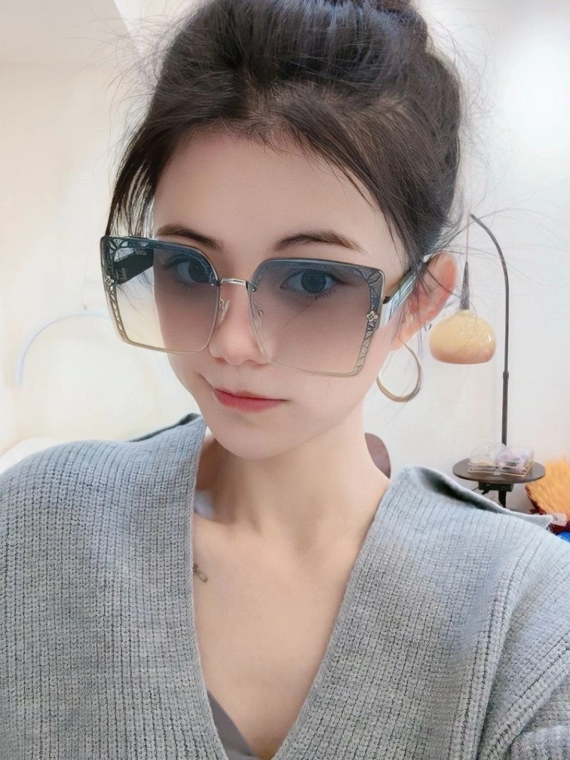 FashionForward Louis Vuitton Sunglasses 281057
