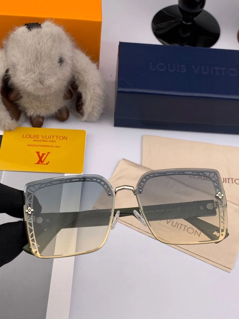 FashionForward Louis Vuitton Sunglasses 281057