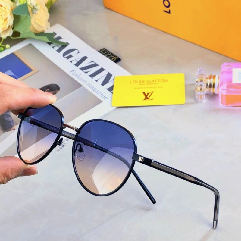 Louis Vuitton Sunglasses Practical 281056