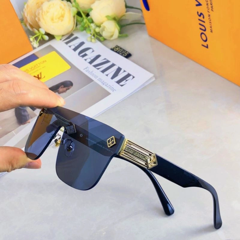 Louis Vuitton Sunglasses Effortless 281054