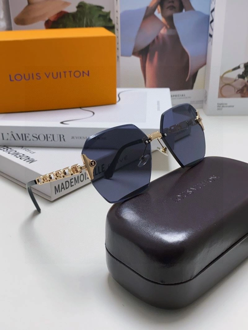 Louis Vuitton Sunglasses Compact 281053