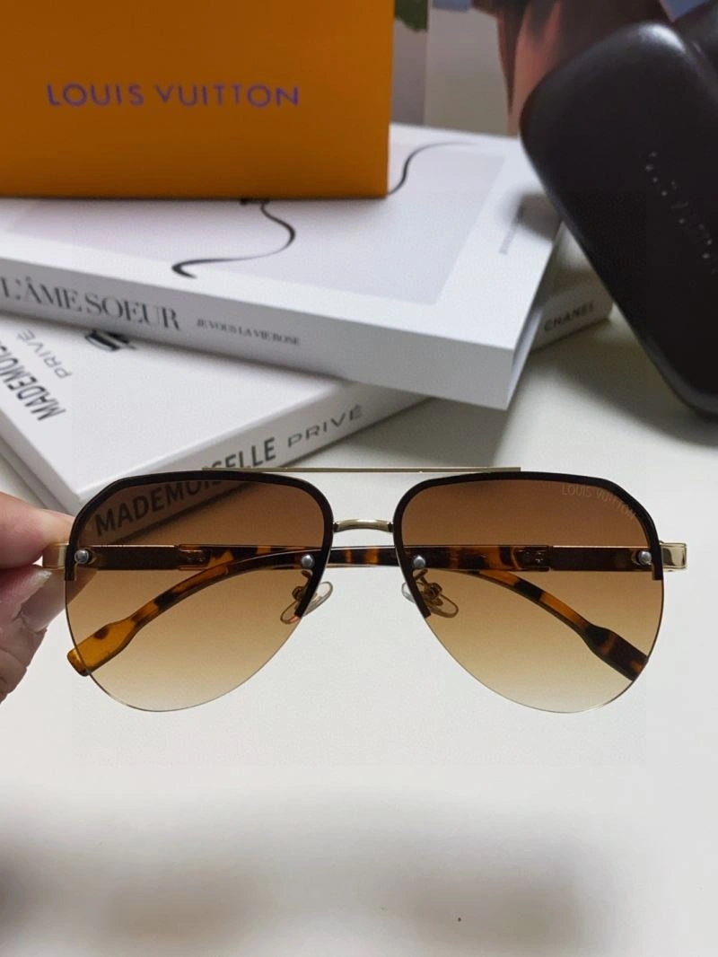 UrbanChic Louis Vuitton Sunglasses 281052