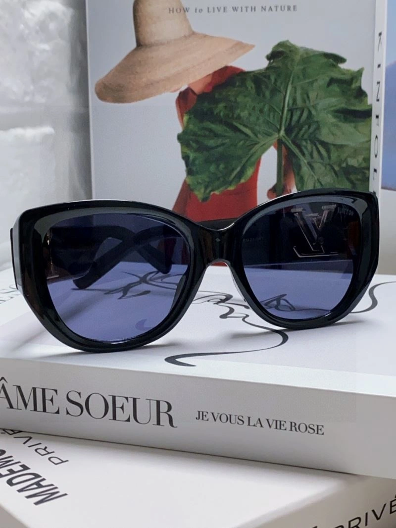 Louis Vuitton Sunglasses Functional 281050