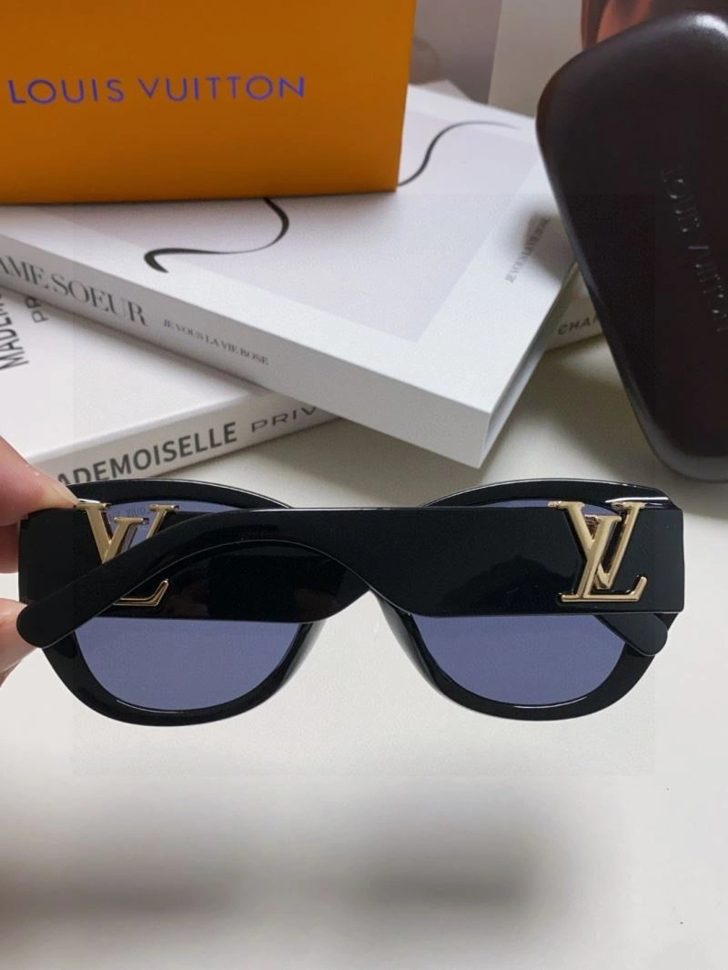 Louis Vuitton Sunglasses Functional 281050