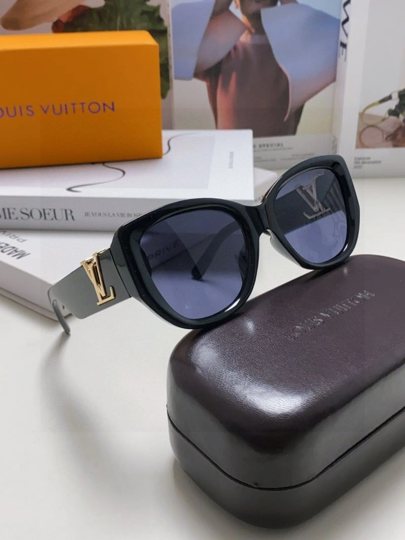 Louis Vuitton Sunglasses Functional 281050