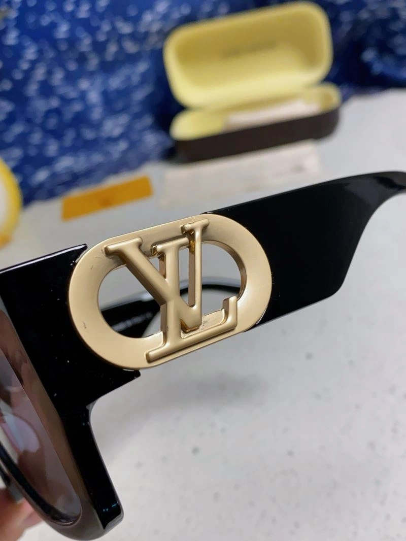 Sustainable Louis Vuitton Sunglasses 281048