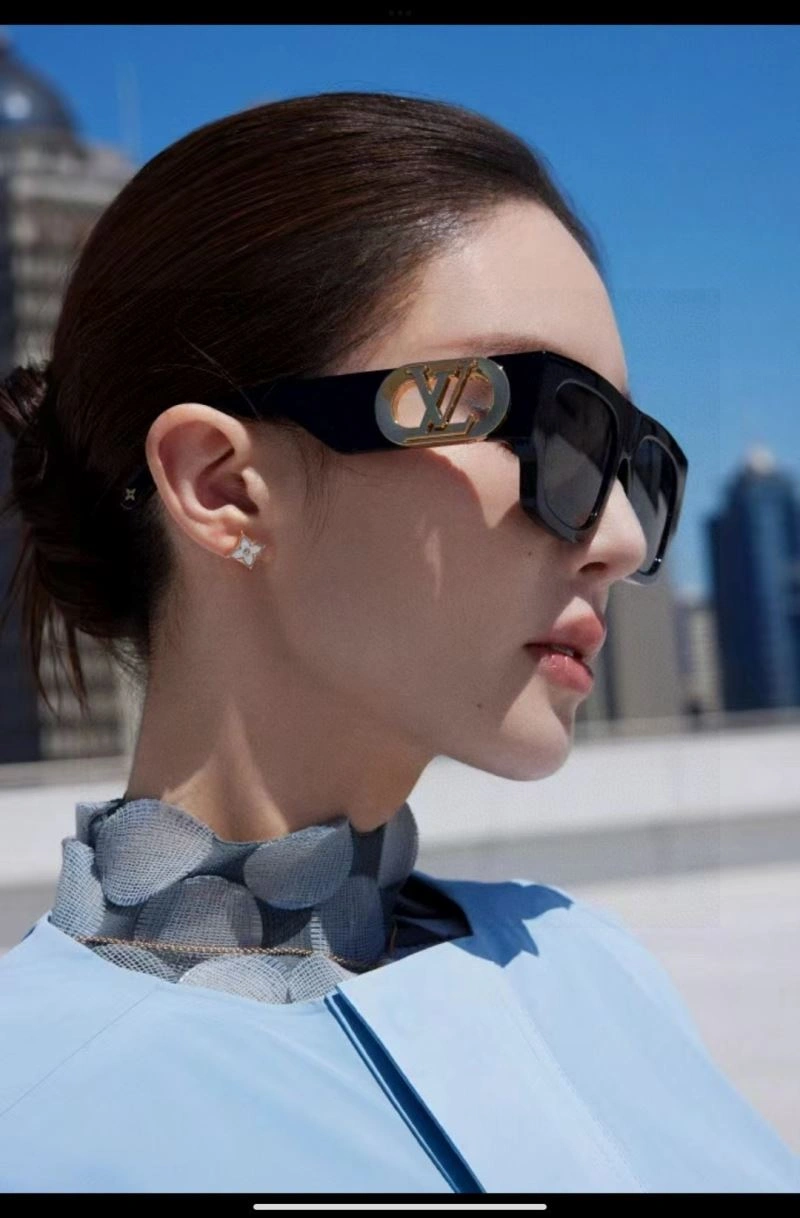 Sustainable Louis Vuitton Sunglasses 281048