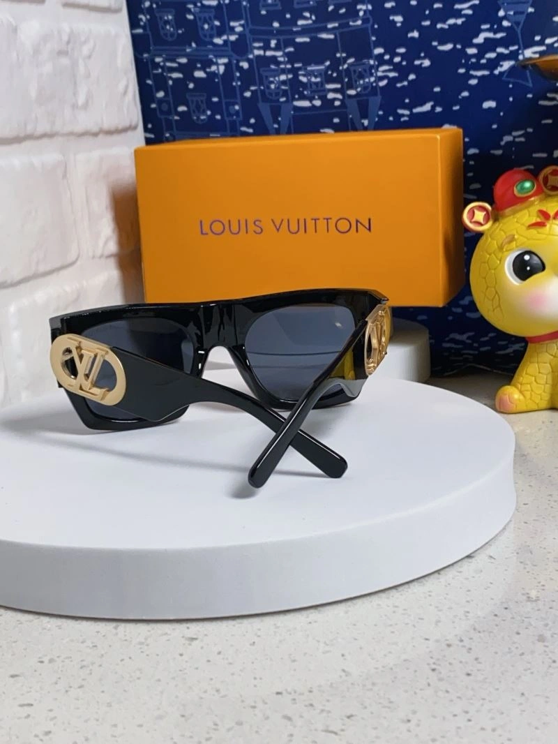 Sustainable Louis Vuitton Sunglasses 281048