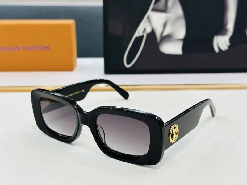 Louis Vuitton Sunglasses Bold 281025