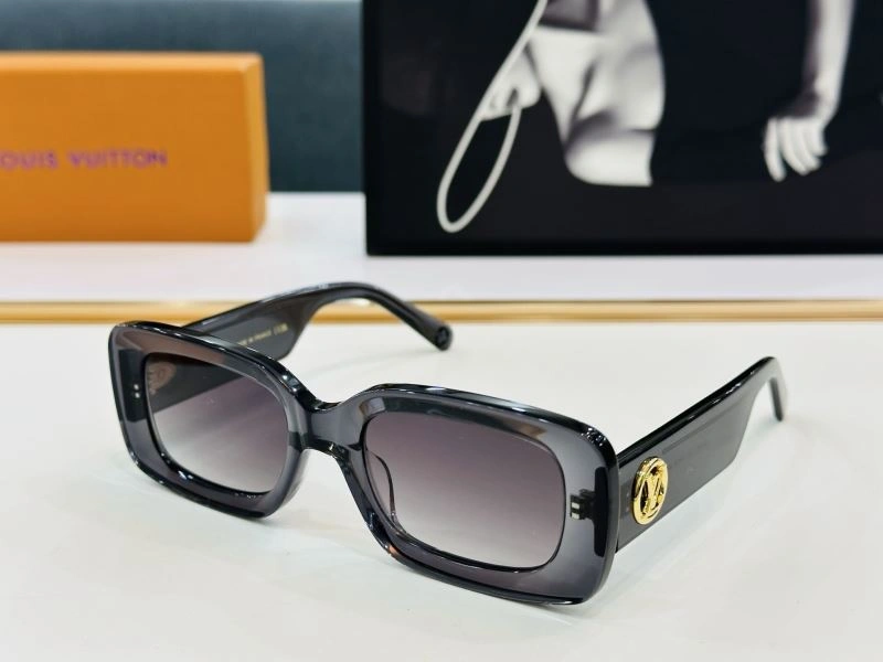 Louis Vuitton Sunglasses Bold 281025