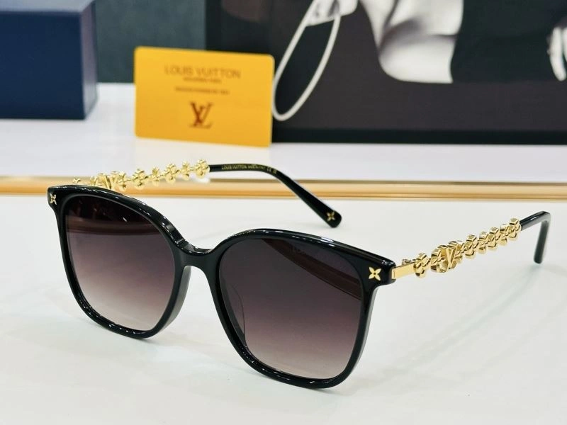 EyeCatching Louis Vuitton Sunglasses 281024