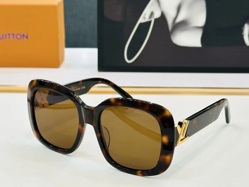 Louis Vuitton Sunglasses EasyMatch 281047