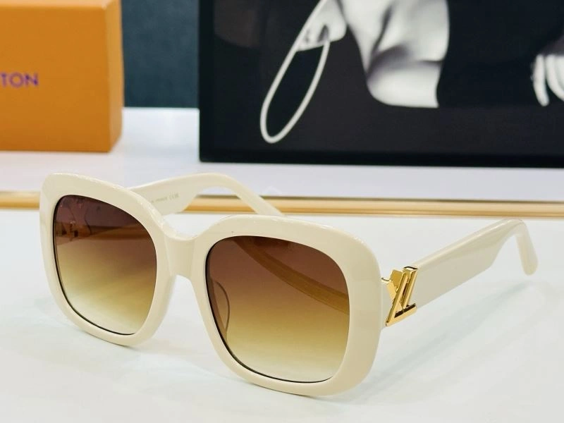 Louis Vuitton Sunglasses EasyMatch 281047