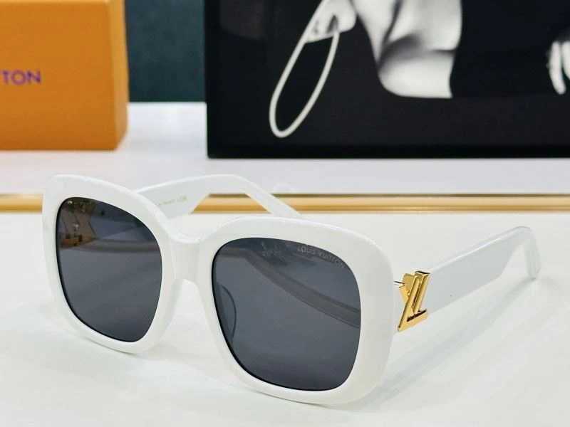 Louis Vuitton Sunglasses EasyMatch 281047