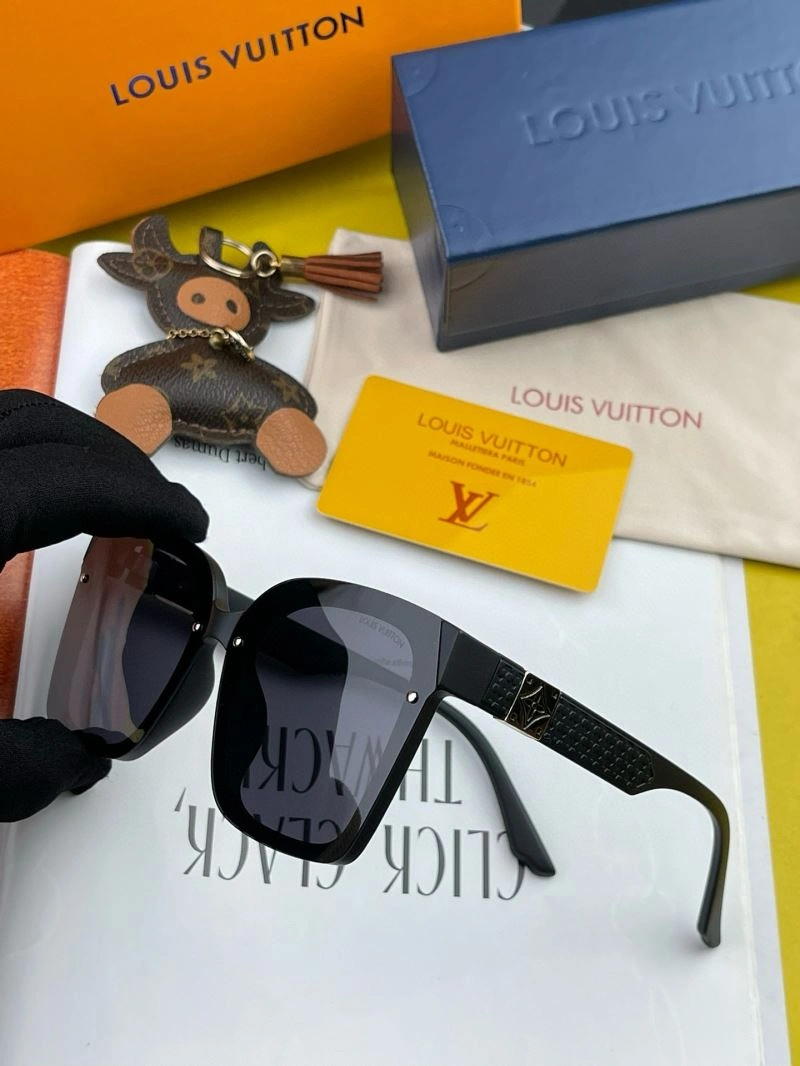 Louis Vuitton Sunglasses WellDesigned 281041