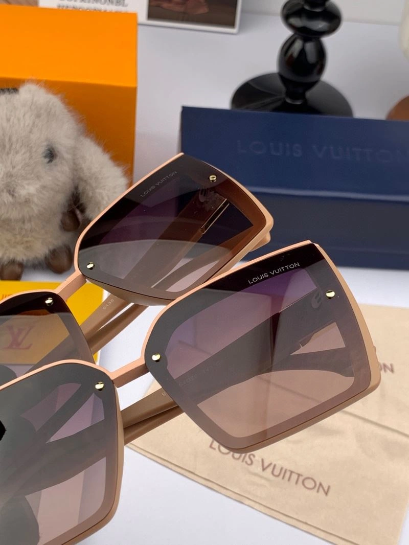 Sleek Louis Vuitton Sunglasses 281022
