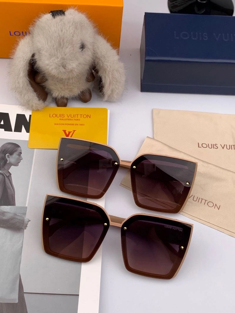Sleek Louis Vuitton Sunglasses 281022