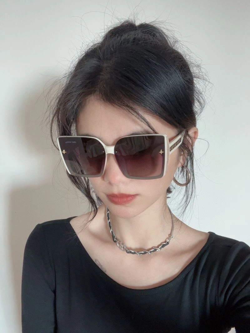 NewStyle Louis Vuitton Sunglasses 281018