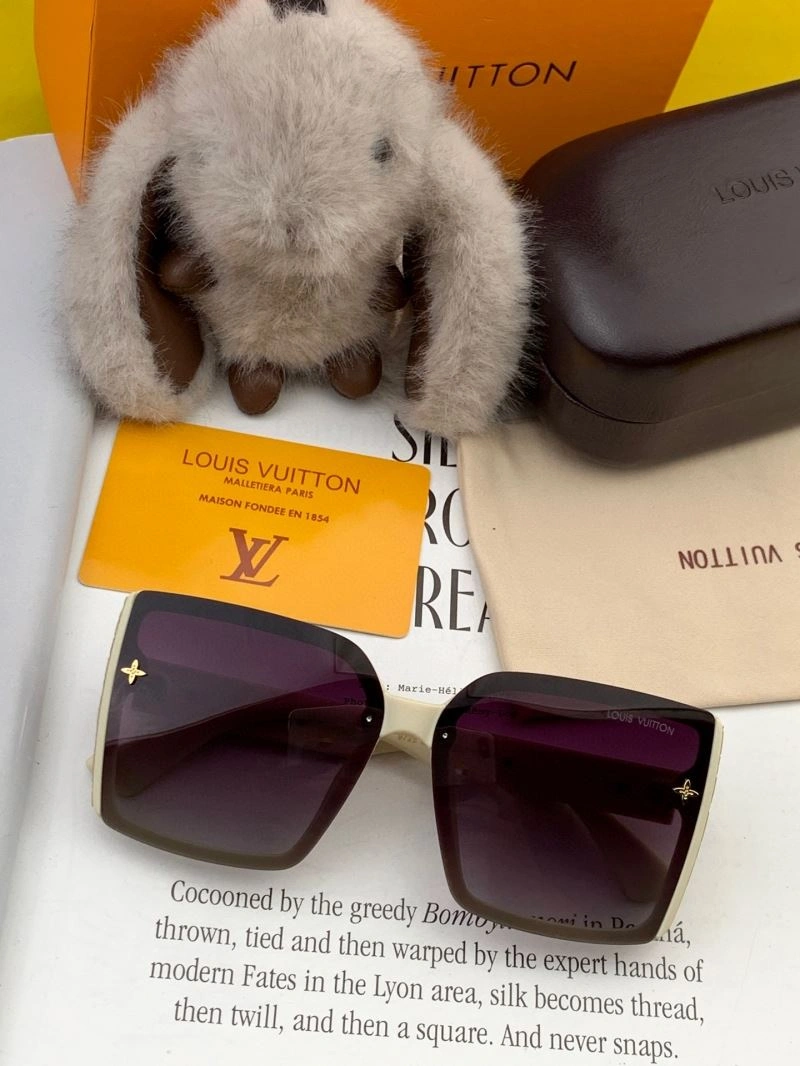 NewStyle Louis Vuitton Sunglasses 281018