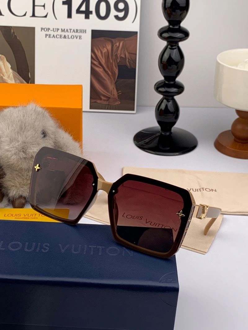 Casual Louis Vuitton Sunglasses 281032
