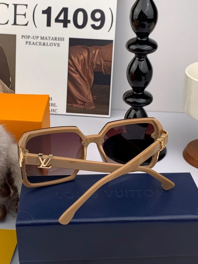 Casual Louis Vuitton Sunglasses 281032
