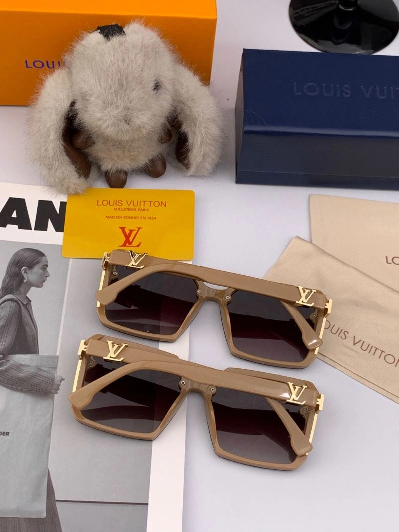 Casual Louis Vuitton Sunglasses 281032