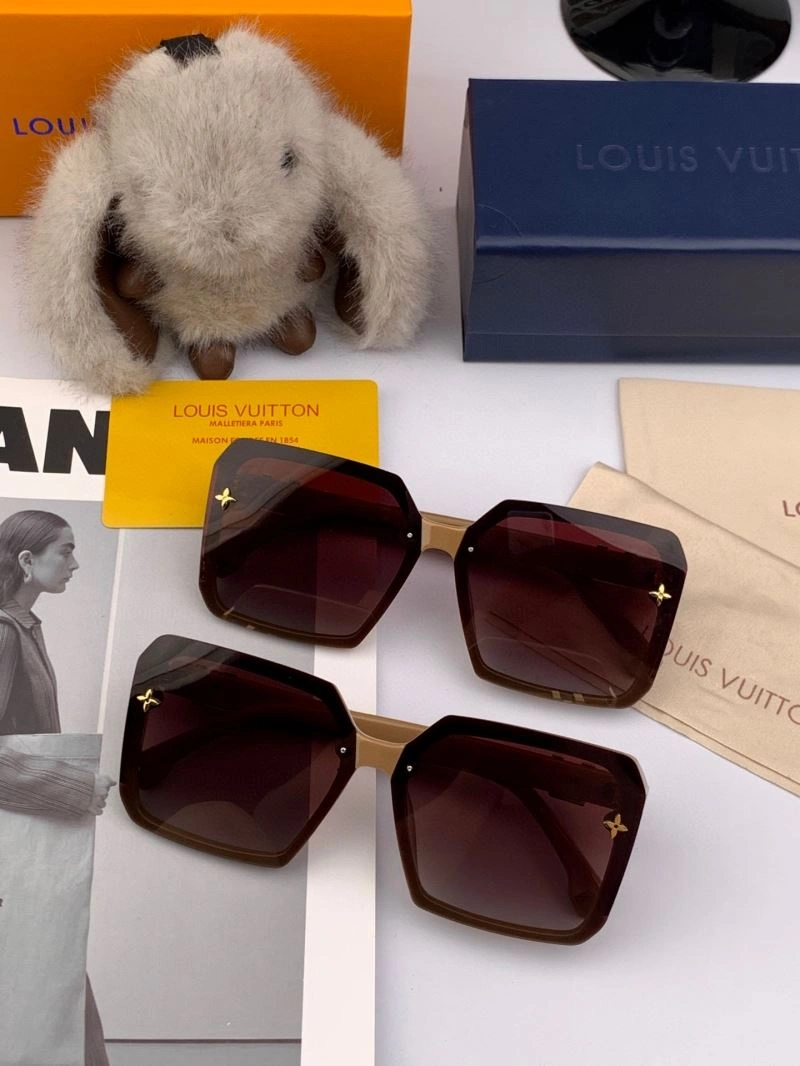Casual Louis Vuitton Sunglasses 281032