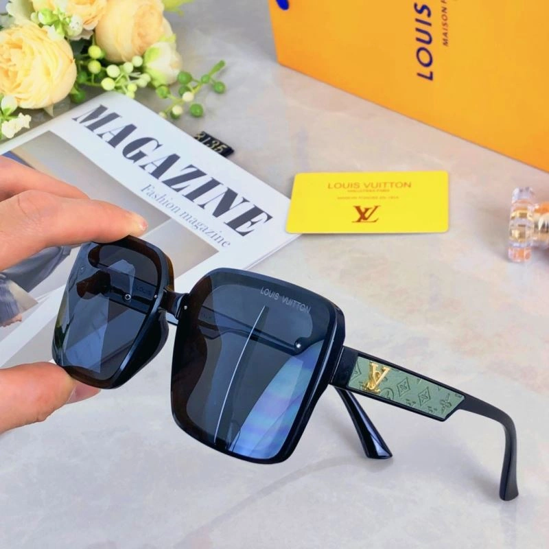 Louis Vuitton Sunglasses Minimalist 281037